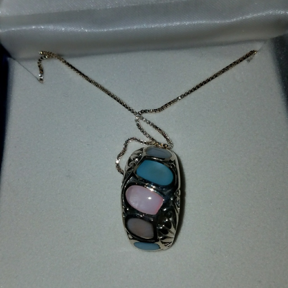 Mother of Pearl in Sterling Silver Necklace NEW